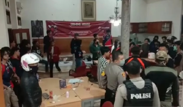 Cegah Penularan Corona, Polisi Garut Bubarkan Kumpulan Pemain Game