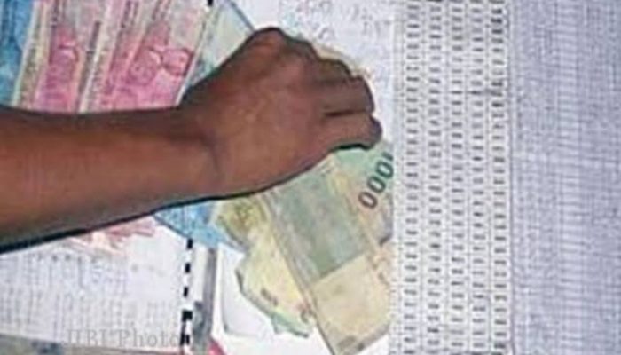Nunggu Sahur Sambil Judi Togel, Tiga Warga Garut Ditangkap Polisi
