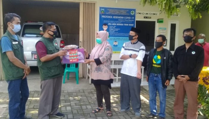 Jabar Bergerak Kini Sebar Nasi Bungkus Plus di Puskesmas Zona Merah Garut
