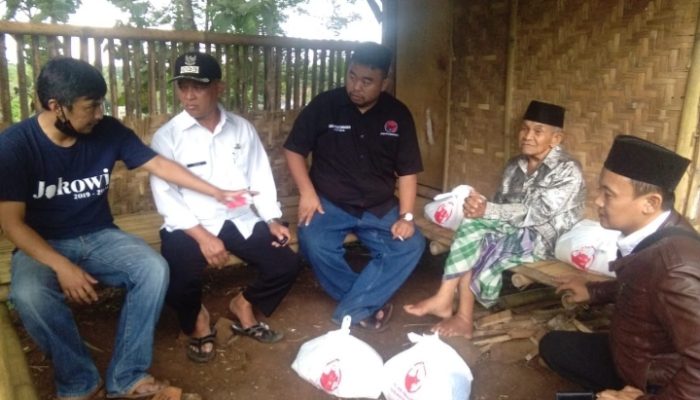 PDI Perjuangan Garut Minta Pemkab Lebih Perhatikan Lansia Miskin dan Terlantar