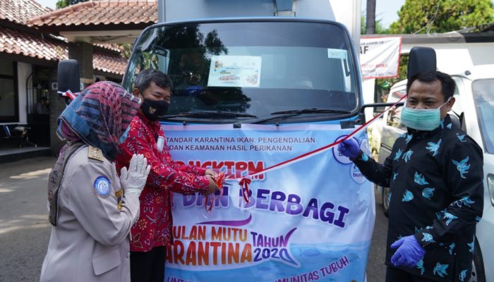 Pemkab Garut Terima Bantuan Bulan Mutu Karantina 2020 dari KKP Peduli