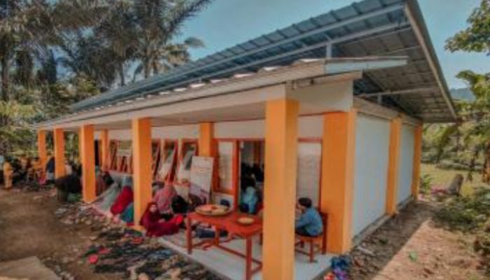 Madrasah di Cisewu yang Rusak Parah Karena Gempa, Kini Sudah Bagus