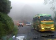 Pengendara Keluhkan Tak Adanya Penerangan dan Marka Jalan Jalur Cikajang-Pameungpeuk