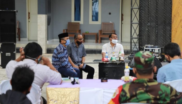 Di Depan Nelayan Rancabuaya, Wakil Bupati Garut: Hadapi Wabah Jangan Nantang