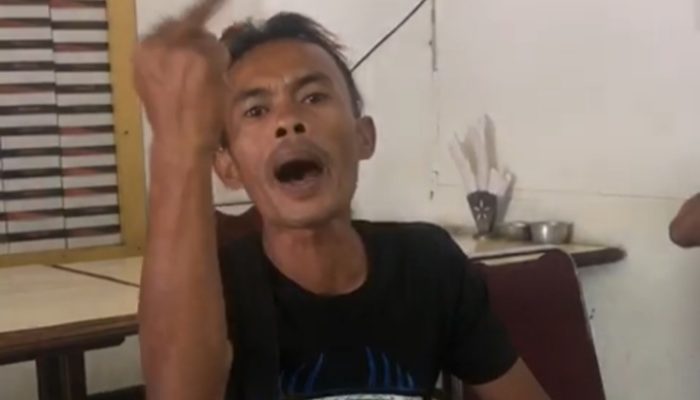 Mengungkap Makna Acungan Jari Tengah Ade Londok untuk Warga Cisewu
