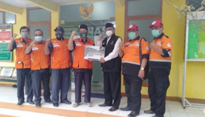 FSPKB se-Jabar Bantu Korban Banjir Bandang dan Longsor di Garut Selatan