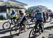 Sandiaga Uno dan Wabup Garut Ajak Masyarakat Terapkan Pola Hidup Sehat dengan Bersepeda