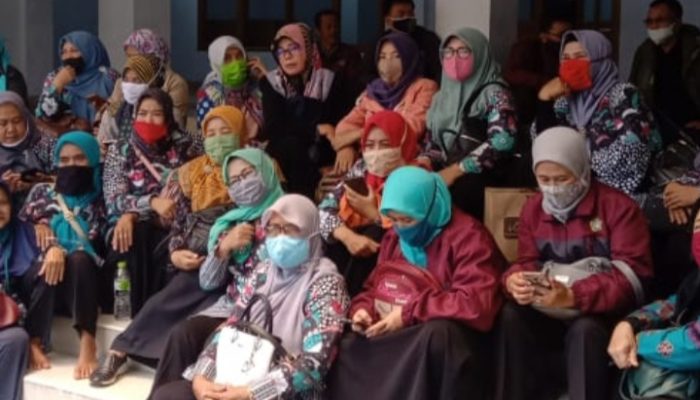Setelah Tak Dibayar Pemprov, Pemkab Garut Cari Solusi untuk Honor Guru Bantu