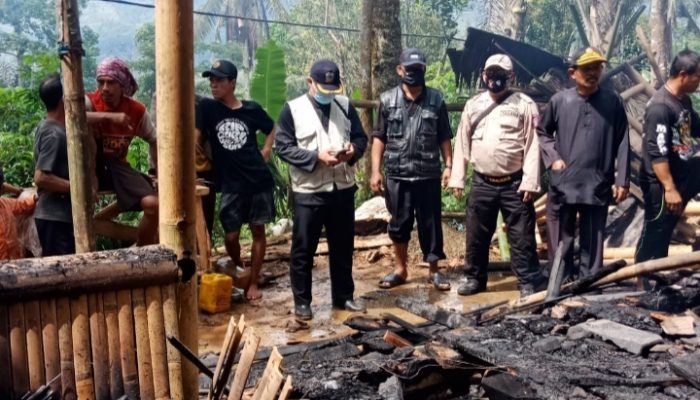 Dua Rumah di Singajaya Ludes Terbakar, Diduga karena Korsleting Listrik