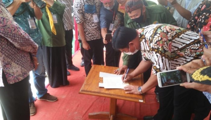Sejumlah Legislator dan Senator Tandatangani Dukungan CDOB Garut Selatan