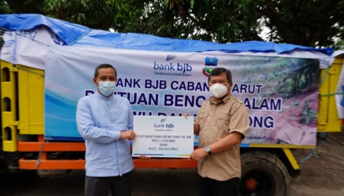 BJB Berikan Bantuan kepada  Pengungsi Bencana Longsor di Cisewu dan Talegong