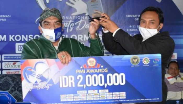 Berjiwa Sosial Tinggi, Sopir Pribadi Asal Garut di Arab Saudi Raih Penghargaan