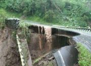 Jembatan Citalegong Selatan Garut Ambruk Diterjang Material Longsor Curug Ceret