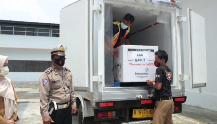 Selasa Siang, 12.200 Dosis Vaksin Sinovac Covid-19 Telah Tiba di Garut