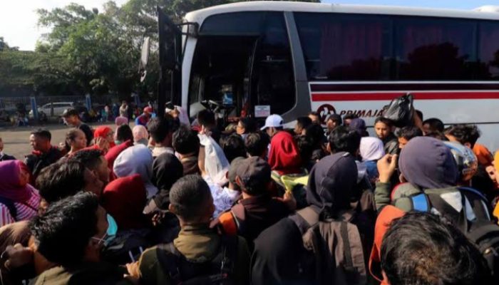 Sejak Dua Hari Lalu, Jumlah Penumpang Tiba di Terminal Garut Meningkat