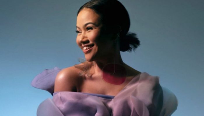 Yura Yunita Ajak Anak Muda Bersemangat Lewat Lagu “Mulai Langkahmu”