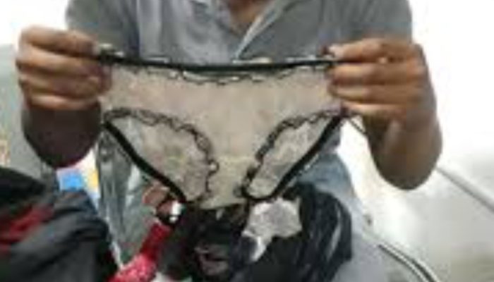 Pria Misterius Ini Nekat Curi Celana Dalam Wanita Lalu Mencoret-coretnya