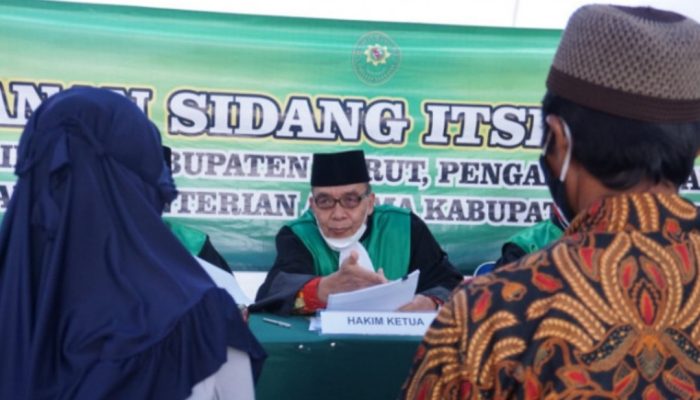 37 Pasangan Suami Istri di Garut Ikuti Sidang Isbat Nikah Secara Gratis