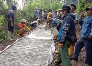 Bantuan Infrastruktur Pedesaan di Cisewu Separuhnya Ditelan Rabat Beton Jalan Desa