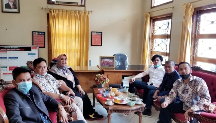 DPN PPKHI dan STHG Gelar Rapat Pembahasan “MoU” Pendidikan Khusus Profesi Advokat