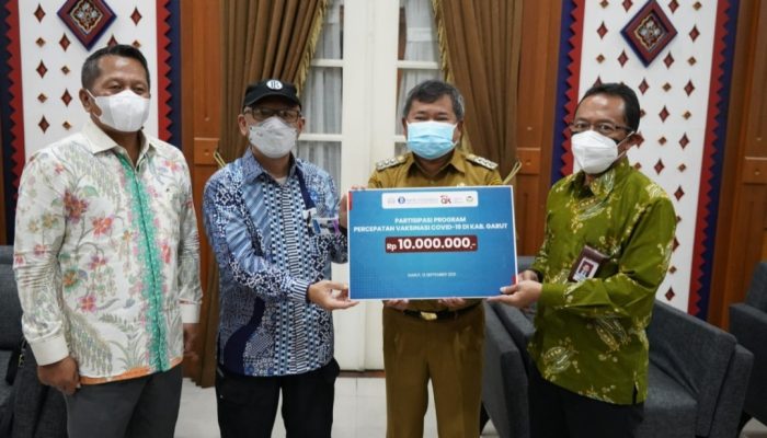 BI dan OJK Jabar Salurkan 10 Ribu Dosis Vaksin Covid-19 ke Garut