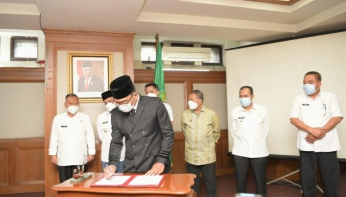 Gubernur dan Enam Kepala Daerah di Jabar Sepakat Kelola TPPAS Regional Legoknangka