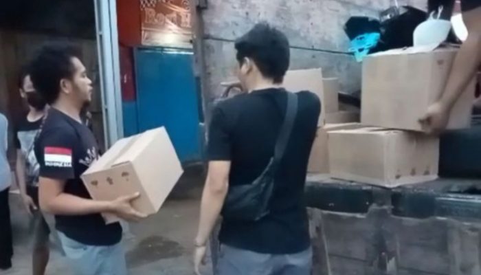 Polisi Garut Kembali Sita Ratusan Botol Minuman Keras yang Dijual Seorang Ibu Secara Ilegal