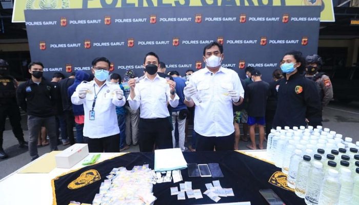 Polres Garut Ringkus 20 Orang di Limbangan karena Terlibat Peredaran Barang Memabukkan