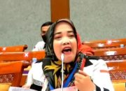 Guru Honorer Garut Menangis di RDPU Komisi X DPR RI Terkait Regulasi PPPK