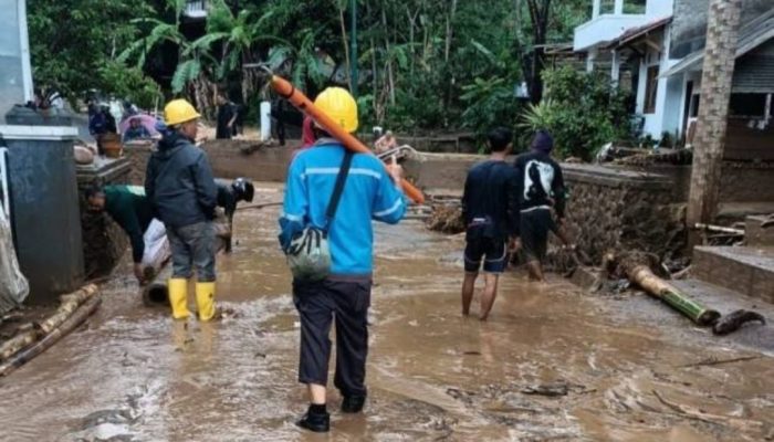 10 Gardu Listrik Rusak Akibat Banjir Bandang Garut, PLN Tunggu Kondisi Kering