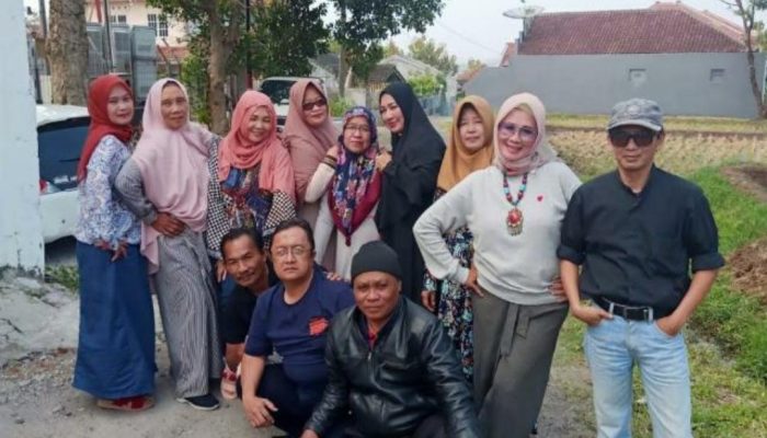 Alumni SMA Negeri 1 Tasikmalaya Salurkan Bantuan kepada Korban Rudapaksa di Garut
