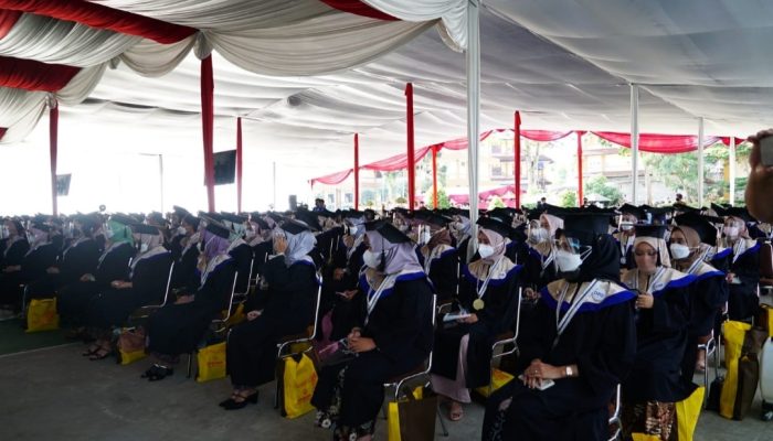Sabtu Kemarin, 387 Mahasiswa Uniga Ikuti Wisuda Secara Langsung dan Virtual