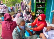 Kapolsek Bersama Bhabinkamtibmas Laksanakan Gerai Vaksin Presisi Grebek Desa Sindangsari