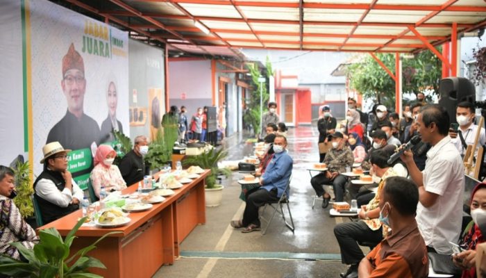 Ridwan Kamil Siap Bantu Desain Produk Pelaku Usaha Kulit Garut