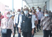 Bupati Rudy Dampingi Gubernur Emil Inspeksi ke Stasiun Kereta Api di Garut