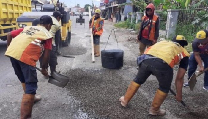 Pemkab Garut Percepat Lelang untuk Program Perbaikan Jalan yang Rusak