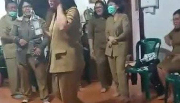 Viral, Video Seorang PNS Wanita Berjoget di Atas Kursi Sambil Menenggak Miras