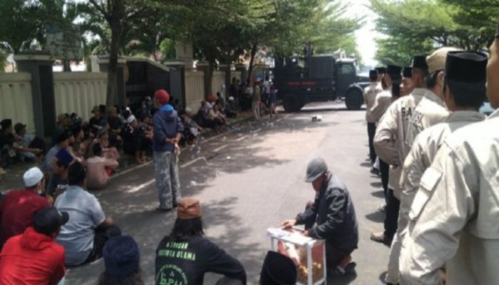 Massa yang Hadiri Sidang Tuntutan M Kace Datang dari Sejumlah Daerah, Termasuk Garut