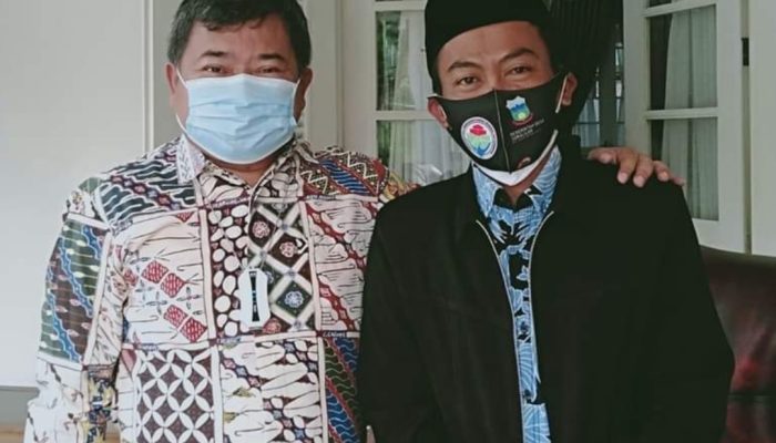 Kades Sukalilah Jadi Korban Sindiran Warga Akibat Janji Bupati Garut yang Belum Terwujud