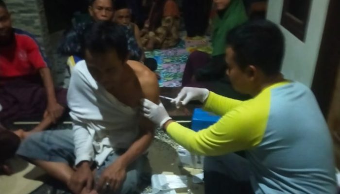 Vaksinasi Terus Digenjot di Mekarmukti, Camat Apresiasi Nakes dan Kepala Desa