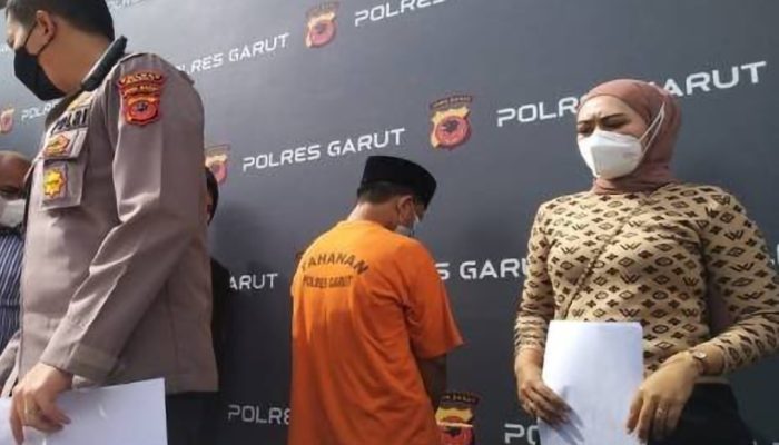 Mengaku Dapat Wangsit, Guru Ngaji di Banjarwangi Cabuli Dua Kakek Hingga Tak Berdaya