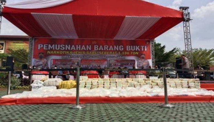 Polda Jabar Bakar 1,196 Ton Sabu-sabu Senilai Rp1 Triliun dengan Menggunakan Incenerator
