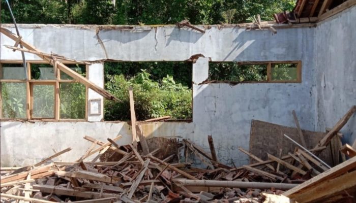 Siswa SDN 1 Jagabaya Dilaporkan Belajar di Rumah Warga, Kadisdik Garut: Itu Tidak Benar