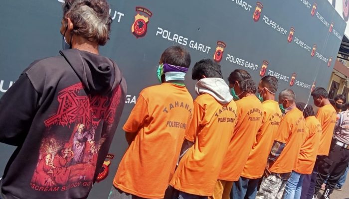 Polisi Garut Tangkap Sembilan Pelaku Perobohan Rumah Milik Warga yang Berutang ke Rentenir