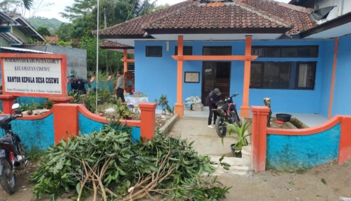 Desa Cisewu Kembali Percantik Kantor dengan Bantuan Keuangan Provinsi Jabar