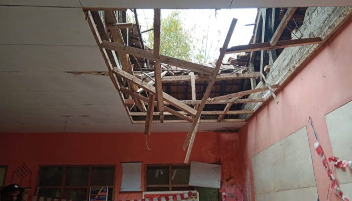 Pemkab Garut Siap Alokasikan Anggaran untuk Rehab Ruangan SDN 1 Bunisari yang Roboh