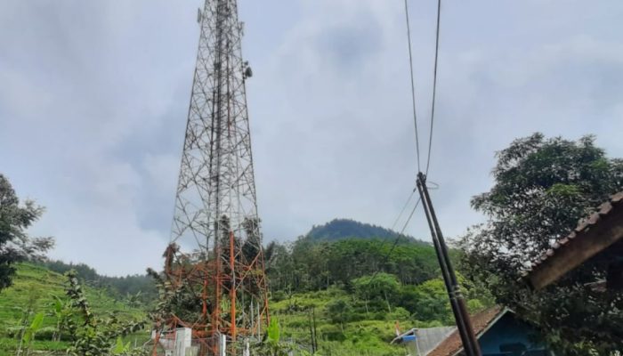 Dekat dengan BTS, Tapi Warga Tiga Desa di Talegong Ini Kesulitan Dapatkan Sinyal Ponsel
