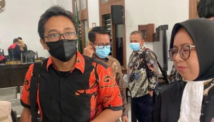 Gelapkan Mobil, Ayah Sambung Penyanyi Rizky Febian Divonis 1 Tahun 3 Bulan Penjara