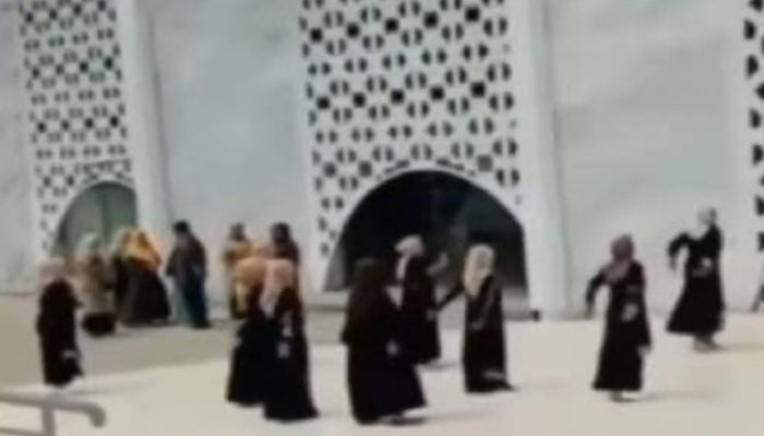 Viral Video Emak-emak Joget di Masjid Al Jabbar, Ridwan Kamil: Hargai Tempat Ibadah