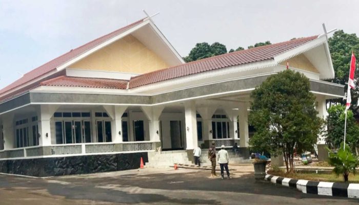 Usai Direhab Rp1 Miliar Lebih, Gedung Pendopo Garut Masih Sisakan Bocor di Bagian Atap